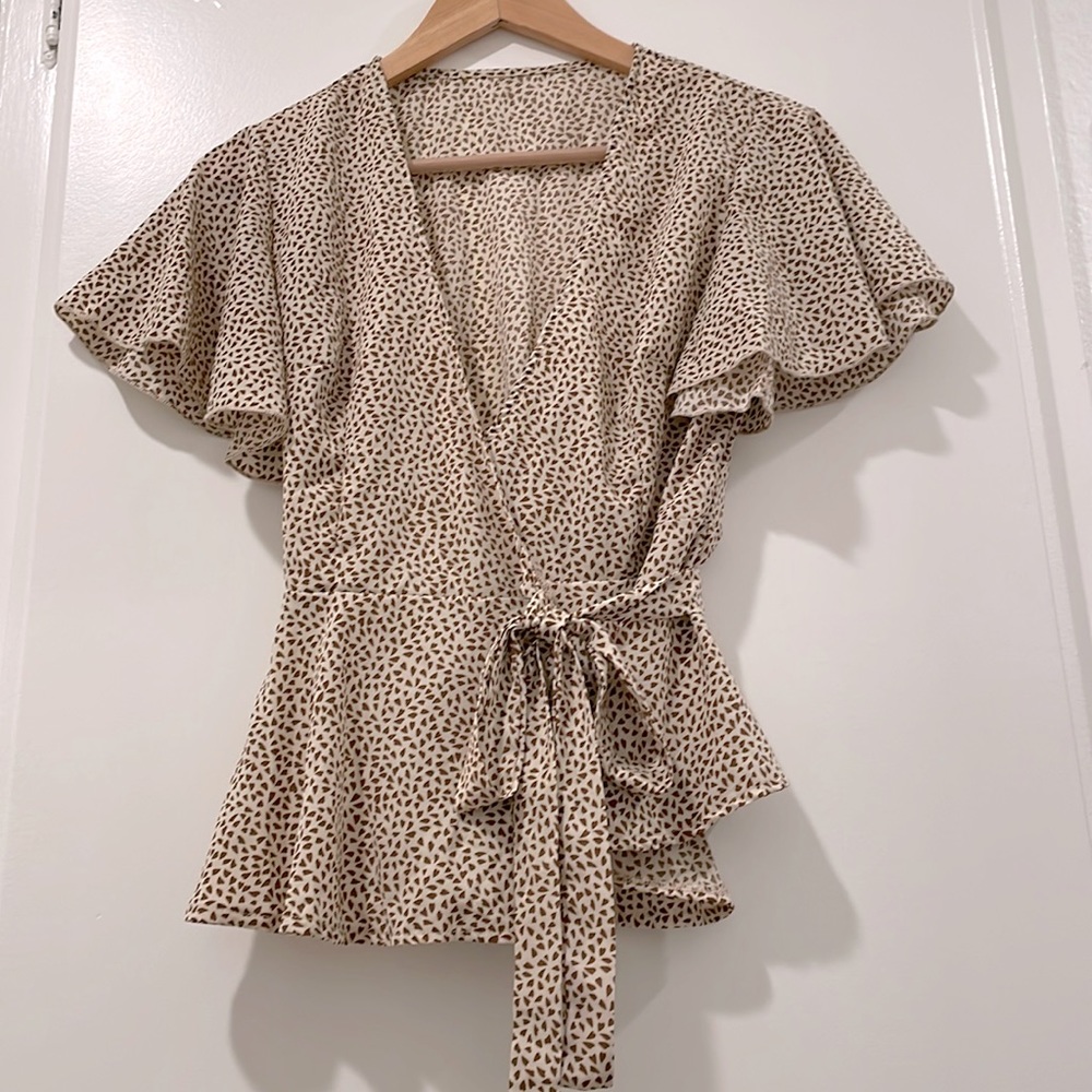 SHEIN Women Blouse/ Color - Tan and Brown/ Size - XS